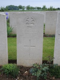 Peronne Road Cemetery Maricourt - Ainsworth, George