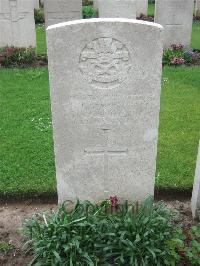 Peronne Road Cemetery Maricourt - Bennett, J