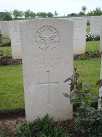 Peronne Road Cemetery Maricourt - Bennett, J