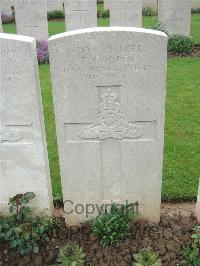 Peronne Road Cemetery Maricourt - Cooper, F