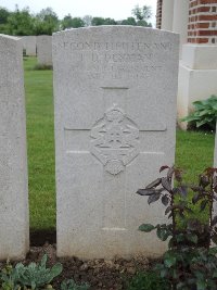 Peronne Road Cemetery Maricourt - Denman, P D