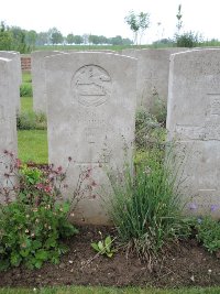 Peronne Road Cemetery Maricourt - Duncan, H J