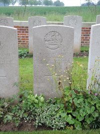 Peronne Road Cemetery Maricourt - Edwards, Godfrey