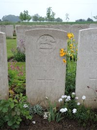 Peronne Road Cemetery Maricourt - Finlay, William Hugh