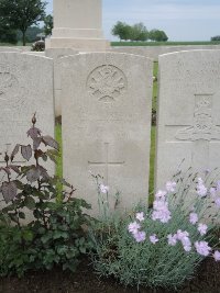 Peronne Road Cemetery Maricourt - Gratton, W
