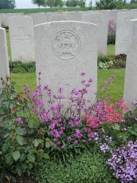 Peronne Road Cemetery Maricourt - Green, T