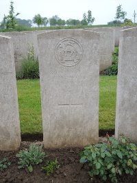 Peronne Road Cemetery Maricourt - Hammond, G
