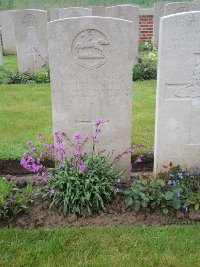 Peronne Road Cemetery Maricourt - Henningson, J O