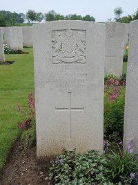 Peronne Road Cemetery Maricourt - Henshall, C