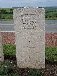 Peronne Road Cemetery Maricourt - Hewitt, H