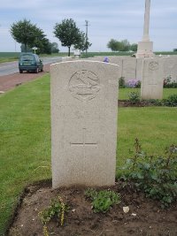 Peronne Road Cemetery Maricourt - Hick, H C