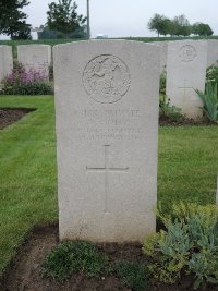 Peronne Road Cemetery Maricourt - Holl, A