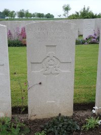 Peronne Road Cemetery Maricourt - Holmes, J A