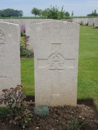 Peronne Road Cemetery Maricourt - Holt, Percy
