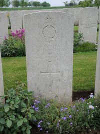 Peronne Road Cemetery Maricourt - Houghton, C W