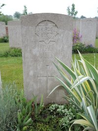 Peronne Road Cemetery Maricourt - Hurst, J