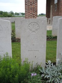 Peronne Road Cemetery Maricourt - King, G E