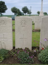Peronne Road Cemetery Maricourt - Kinsey, T R