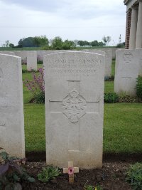 Peronne Road Cemetery Maricourt - Layton-Bennett, Geoffrey Ernest