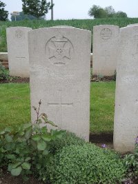 Peronne Road Cemetery Maricourt - Lindsay, D
