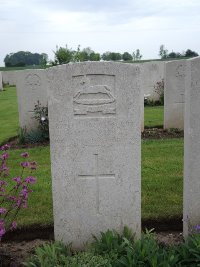 Peronne Road Cemetery Maricourt - Martin, M