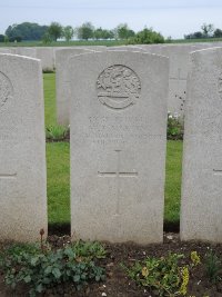 Peronne Road Cemetery Maricourt - Martin, W F