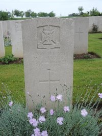 Peronne Road Cemetery Maricourt - Maslen, W T