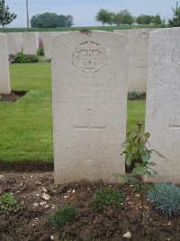 Peronne Road Cemetery Maricourt - Masterman, F
