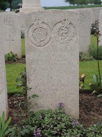 Peronne Road Cemetery Maricourt - Miles, A E