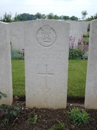 Peronne Road Cemetery Maricourt - Millar, Leonard