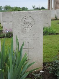 Peronne Road Cemetery Maricourt - Minchin, R E