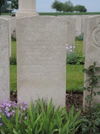 Peronne Road Cemetery Maricourt - Moran, J
