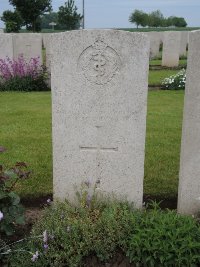 Peronne Road Cemetery Maricourt - Morris, Hugh Gwilym