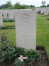 Peronne Road Cemetery Maricourt - Patman, H J