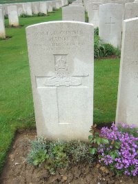 Peronne Road Cemetery Maricourt - Plunkett, T