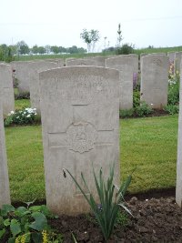 Peronne Road Cemetery Maricourt - Stapleton, L