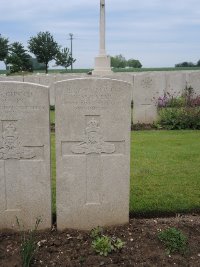 Peronne Road Cemetery Maricourt - Stevens, W
