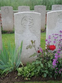 Peronne Road Cemetery Maricourt - Tabron, Thomas