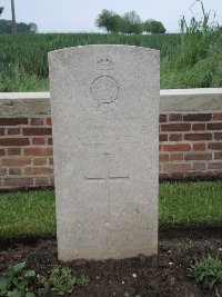 Peronne Road Cemetery Maricourt - Underwood, J W