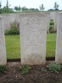 Peronne Road Cemetery Maricourt - Vincent, H