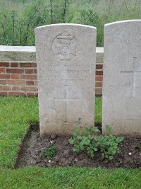 Peronne Road Cemetery Maricourt - Wainwright, R W
