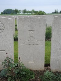Peronne Road Cemetery Maricourt - Webb, L A