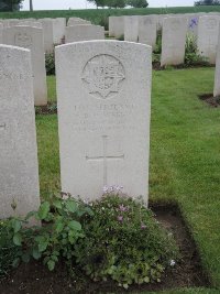 Peronne Road Cemetery Maricourt - Webb, R H