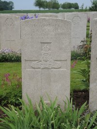 Peronne Road Cemetery Maricourt - Weir, Lewis Robert