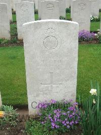 Peronne Road Cemetery Maricourt - White, Harry