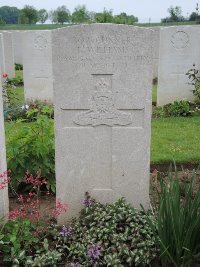 Peronne Road Cemetery Maricourt - Williams, T
