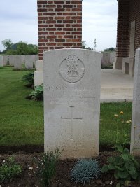 Peronne Road Cemetery Maricourt - Yule, Robert
