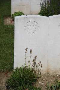 Abbeville Communal Cemetery Extension - Hall, J