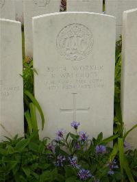 Abbeville Communal Cemetery Extension - Walcroft, K