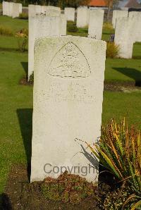 Pond Farm Cemetery - Chapple, H